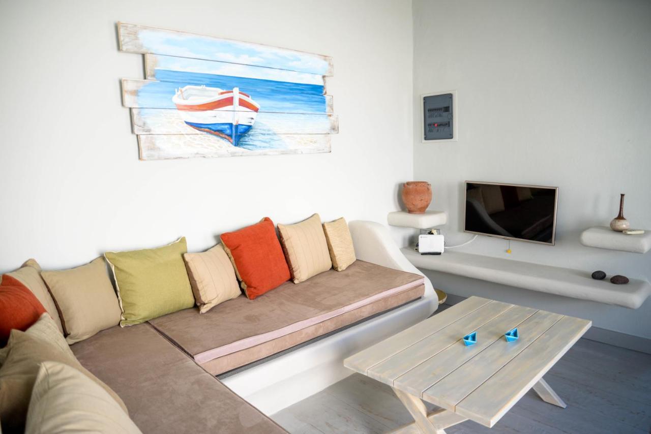 Villa Sunrise Onlava à Oia  Extérieur photo