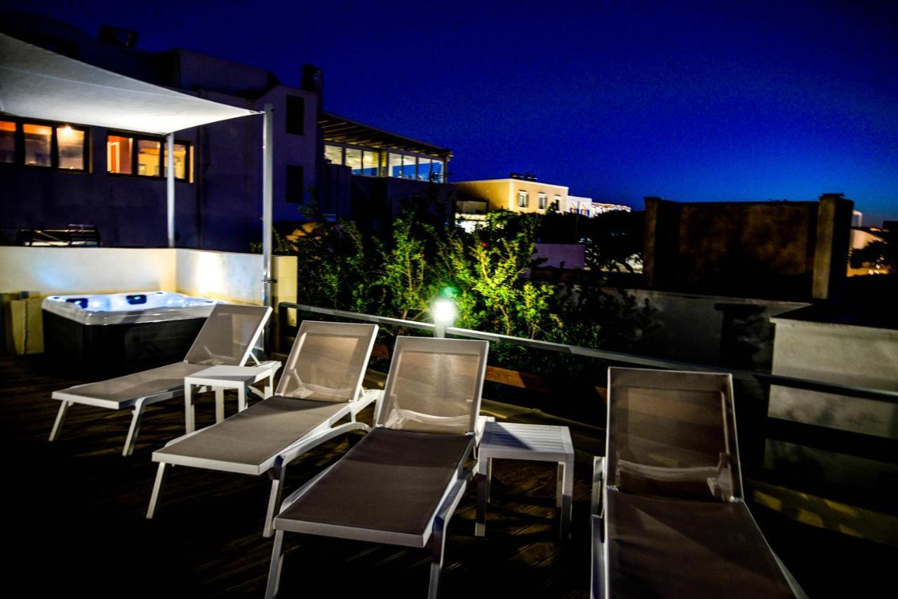 Villa Sunrise Onlava à Oia  Extérieur photo
